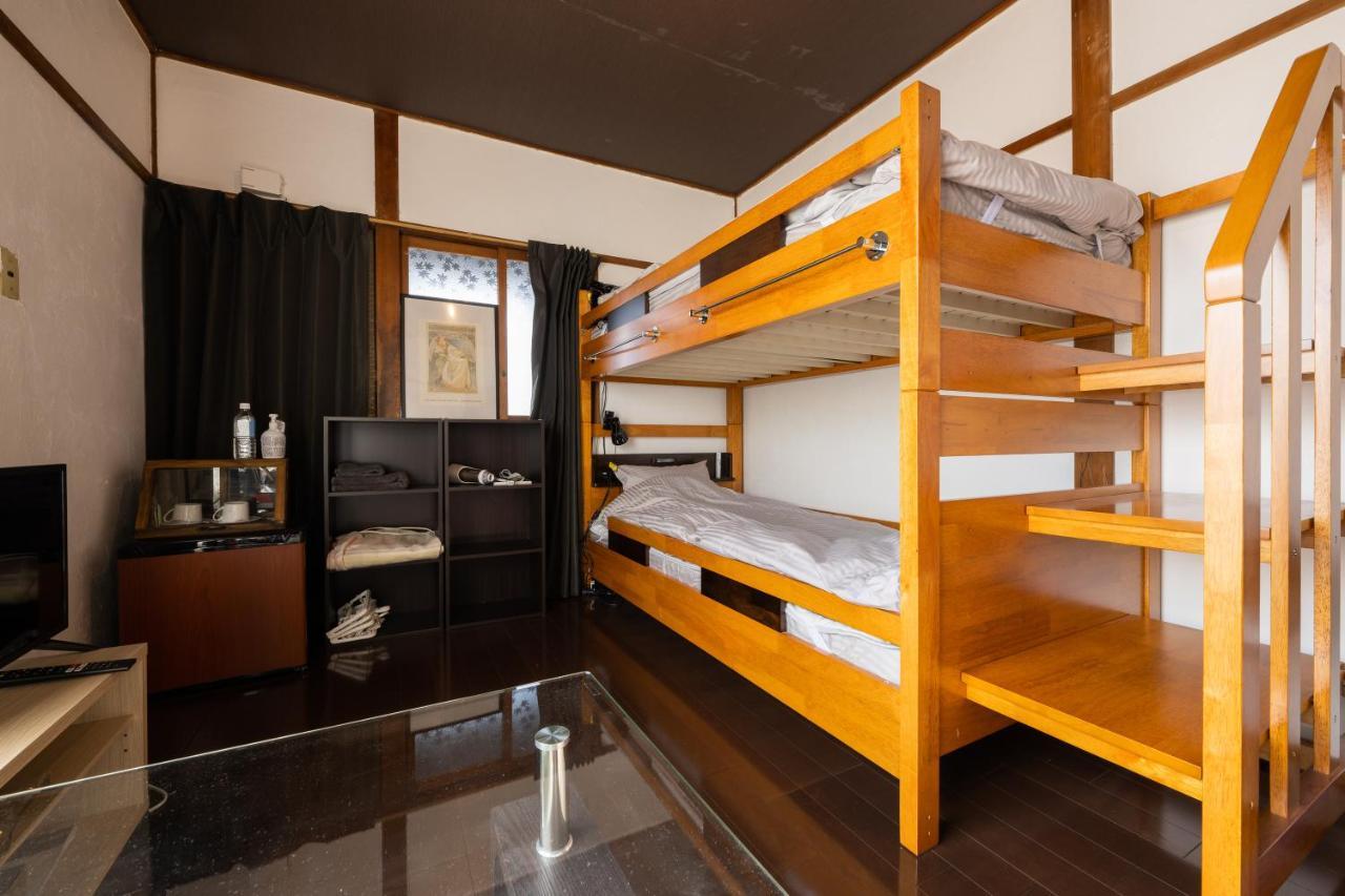 Bed&Cafe Onzo オンゾー 호텔 오노미치 외부 사진