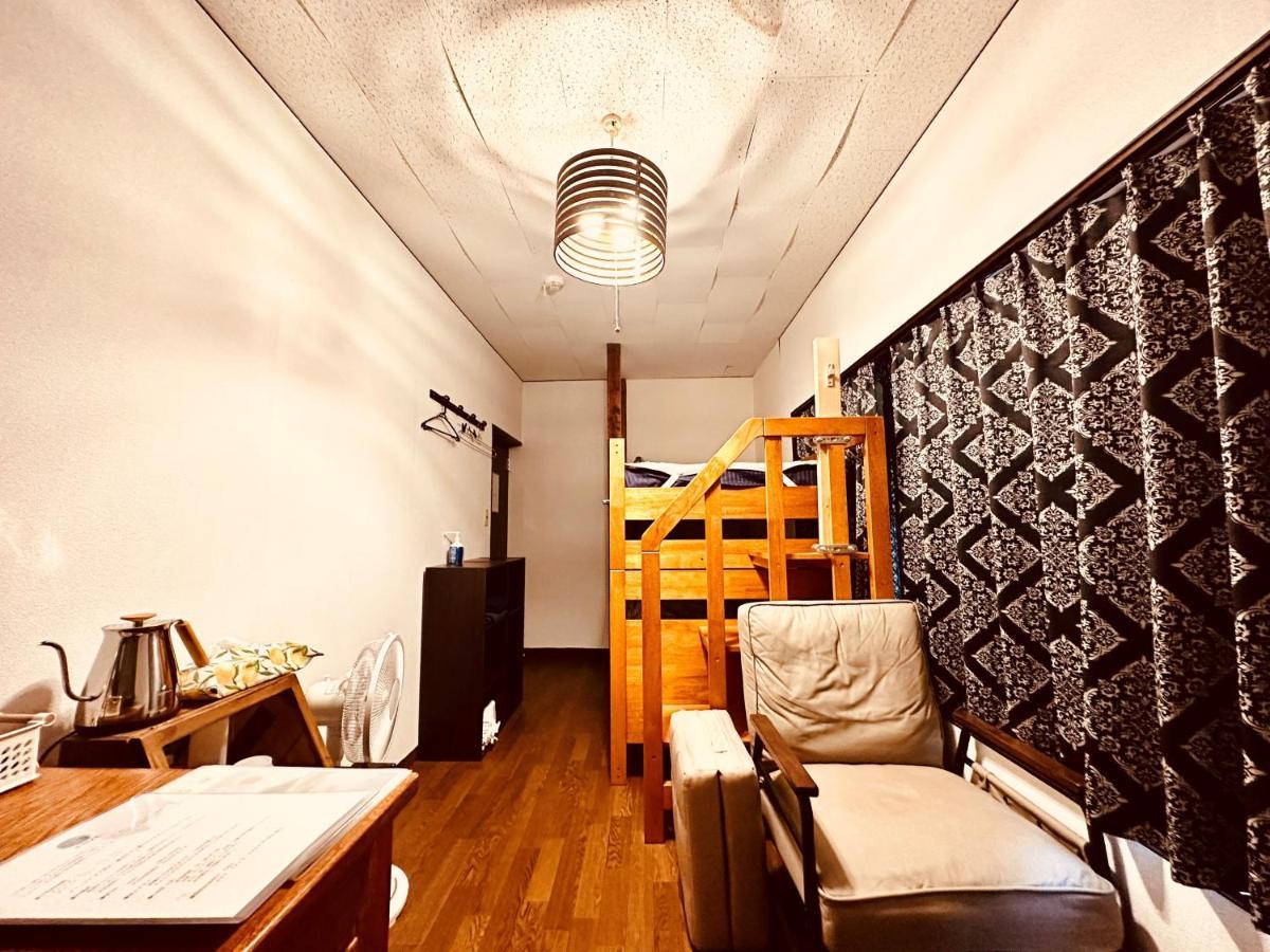 Bed&Cafe Onzo オンゾー 호텔 오노미치 외부 사진